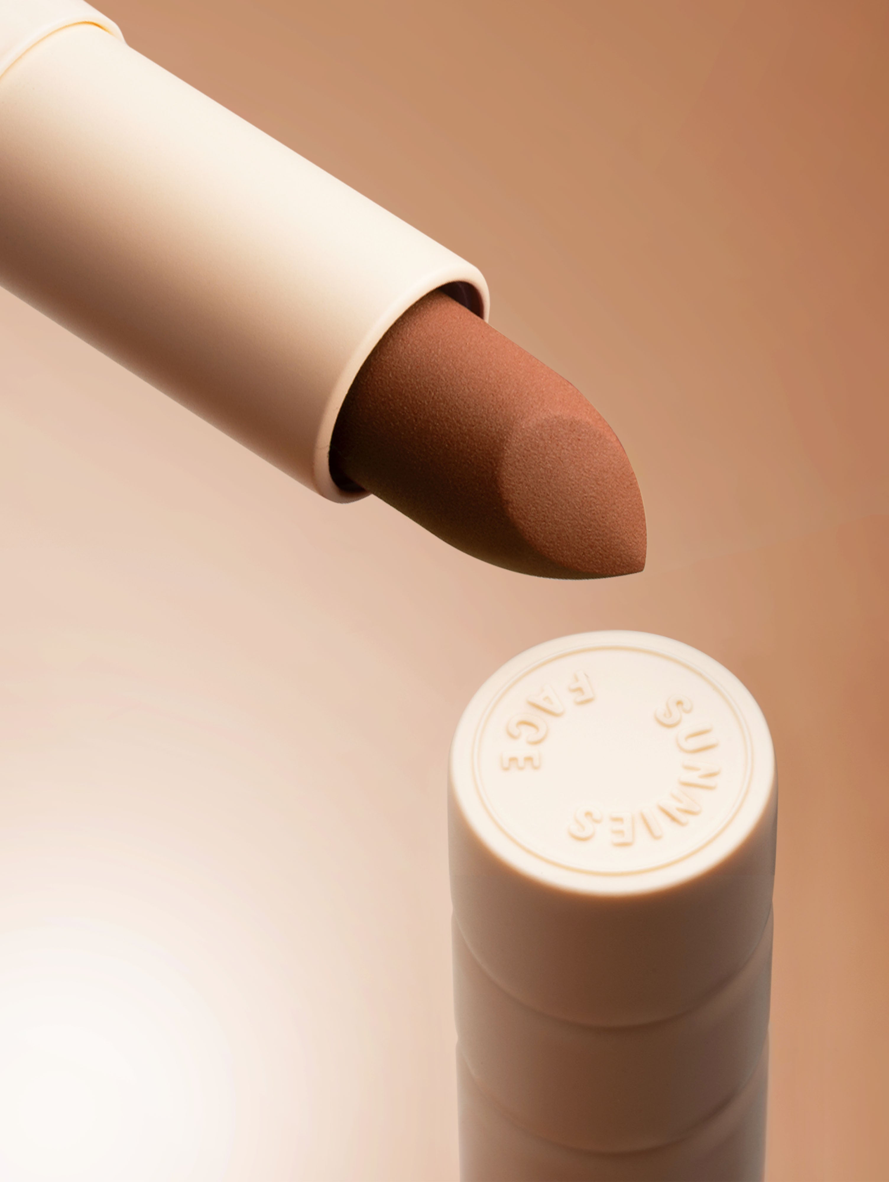 Fluffbalm in Perfect Nude